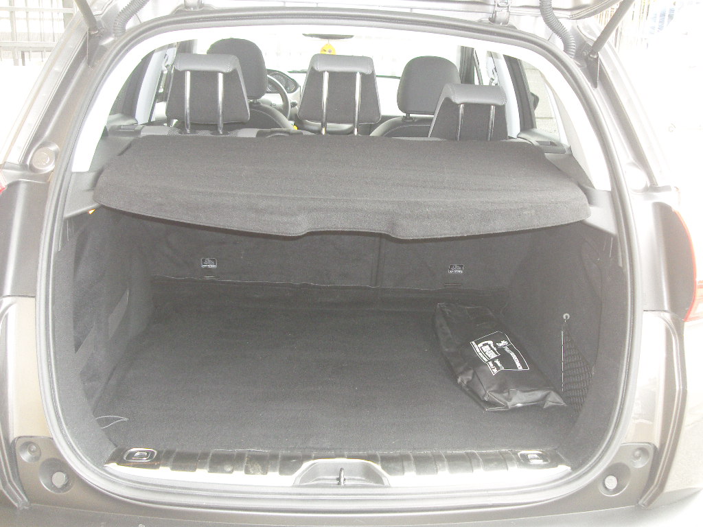 PEUGEOT 2008 1.6 HDI ALLURE - Clicca l'immagine per chiudere
